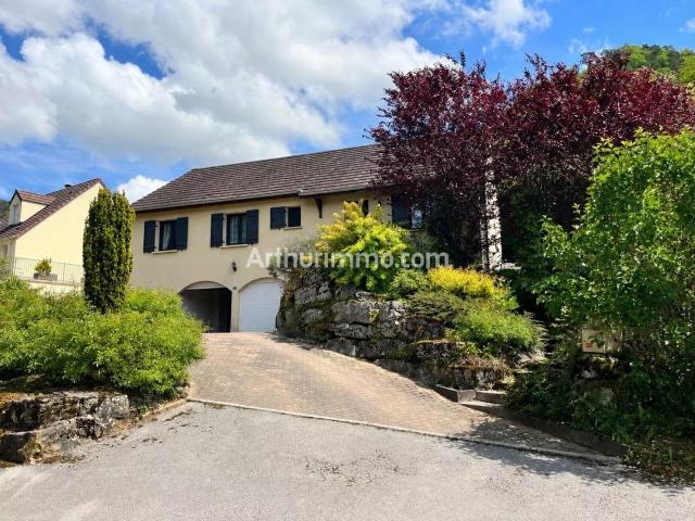Charmante Maison Avec Piscine A Conliege 116m² Conliège