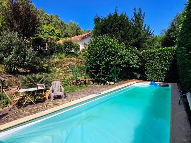 Charmante maison avec piscine dans un écrin de verdure
