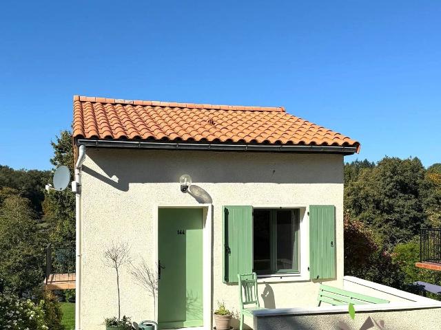 Charmante maison avec vue sur lac 55m² Ecuras