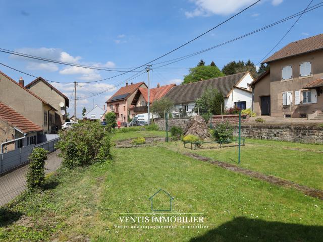 Charmante maison à rénover 5 ares de terrain Vue dégagée