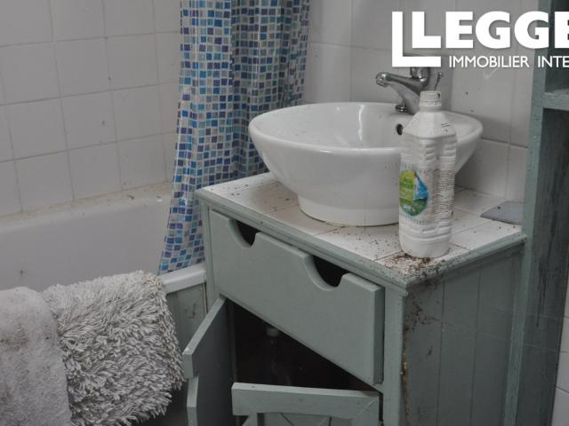 Charmante maison à rénover entièrement Située dans un joli petit hameau