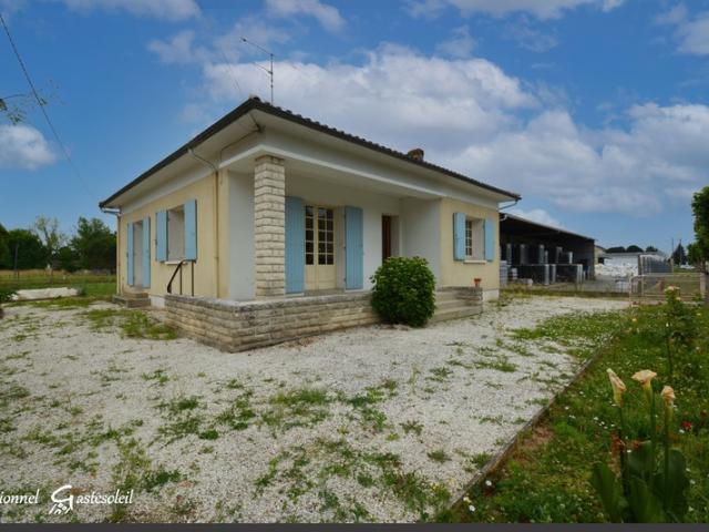 Charmante Maison à vendre de Plain pied avec Jardin et Garage sur la commune de Gardonne en Dordogne 24