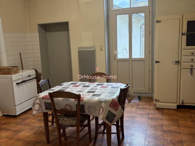 Charmante maison ancienne familiale de 5 pièces avec jardin et dépendances