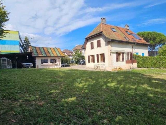 Charmante maison bifamiliale de 4.5 pièces à Nyon