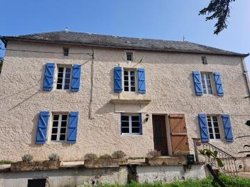 Charmante Maison Bourgeoise En Pierre terrasses & jardin 115m² Gourdon