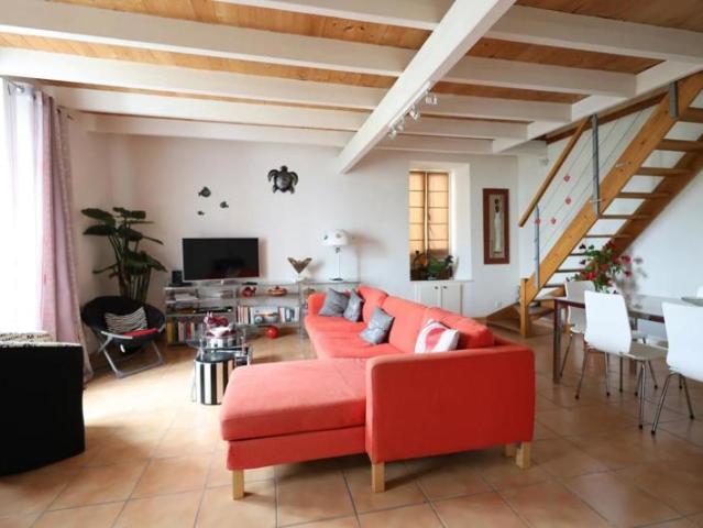 Charmante maison charentaise à Chenac Saint Seurin d'Uzet