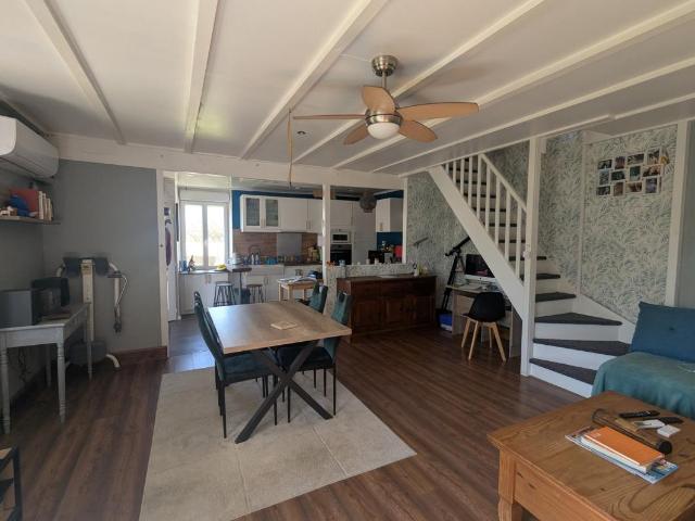 CHARMANTE MAISON CHARENTAISE DE 85 M2, 3 CHAMBRES, ENTIEREME
