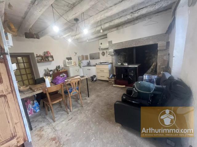 Charmante maison dans un hameau paisible de Peyre en Aubrac