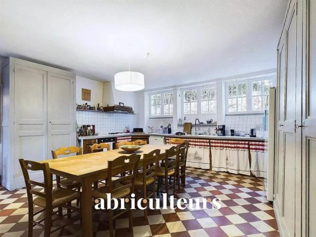 Charmante maison de maître avec vue sur la Charente – 370 m² Luxé