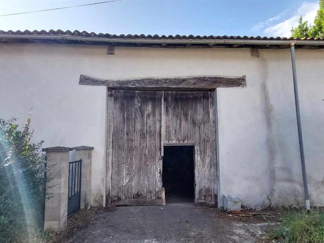 Charmante maison de campagne avec grange 91m² Chirac