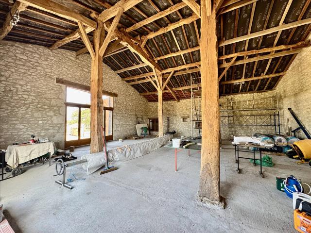 Charmante Maison de Campagne avec Dépendance de 116 m², Pisc. 161m² Loubès Bernac