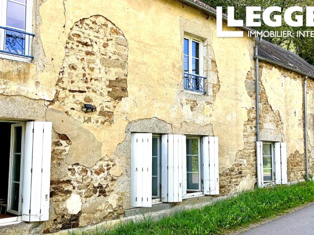 Maison de campagne avec terrain et dépendances, vue Butte de Chaumont, près d’Alençon