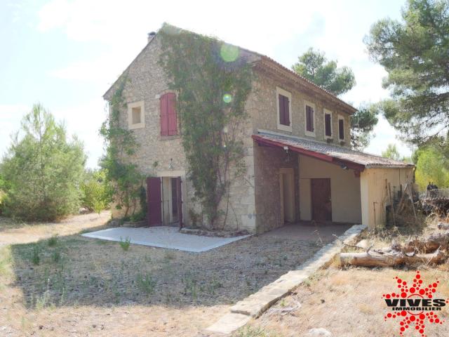 Charmante maison de campagne 94 m² sur terrain arboré de 322. 94m² Cruzy