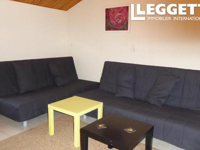 Charmante maison de plain pied sur terrain de 4 447 m² avec garage