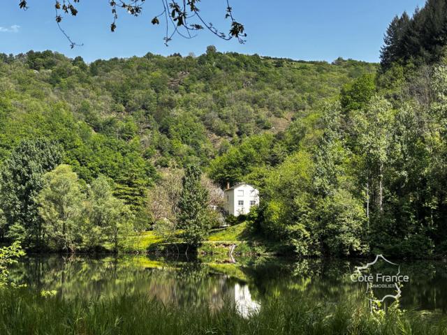 Charmante maison de T5 avec vue sur Le Lot à Conques en Rou