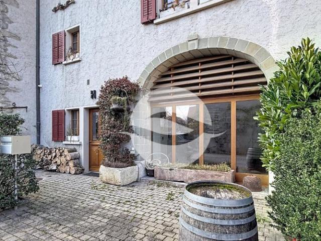Charmante maison de village, 5 chambres!