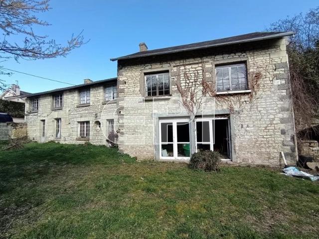 Charmante maison de village à Chalais, 190 m², 6 pièces