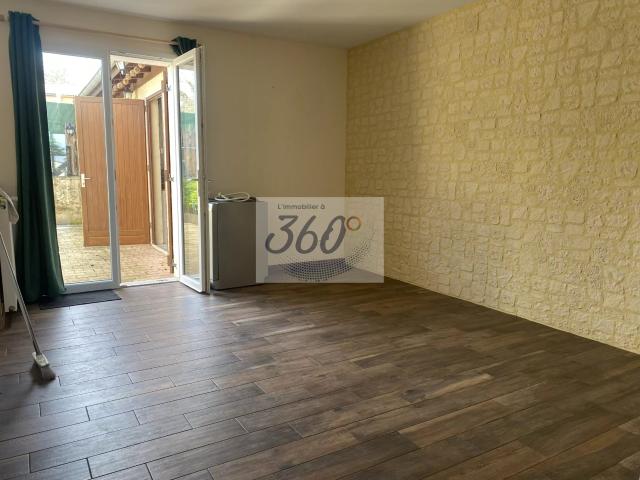 Charmante maison de village à Cormatin, 2 chambres