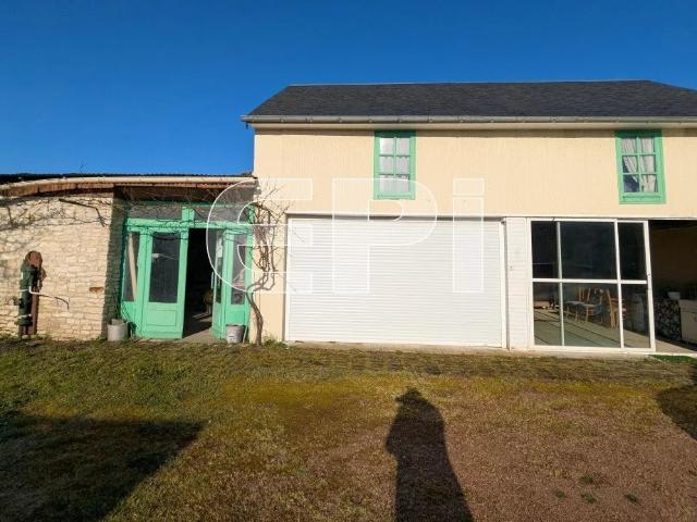 Charmante maison de village à Martaizé 127 m² 127m² Martaizé