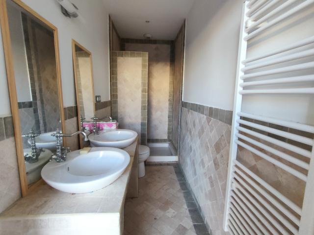 Charmante maison de Village a SANSSAT Jardin avec puits, Préau et Beaux Volumes