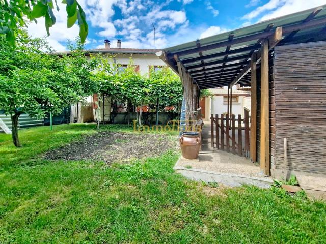 Charmante maison de village avec grand jardin 97m² Chevrières