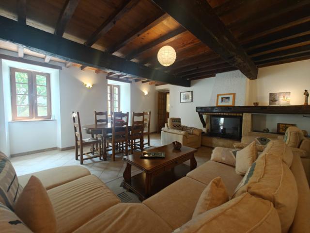 Charmante maison de village dans le Razès Avec cour et jar