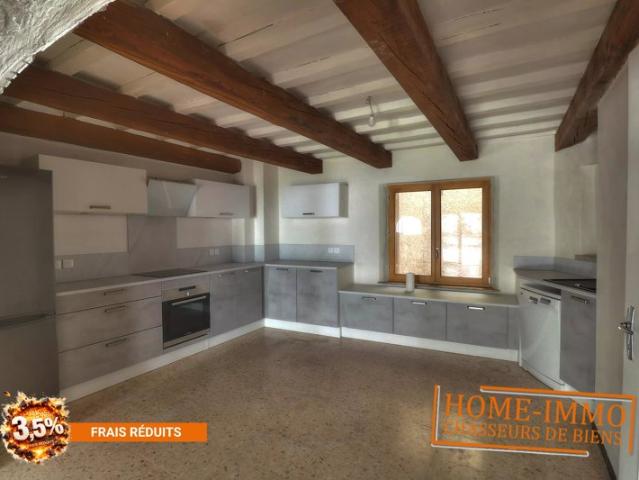 Charmante maison de village de 147 m² à Coursegoules
