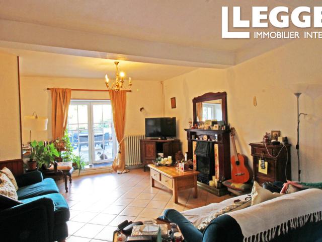 Charmante maison de village en pierre avec jardin et spacieuse terrasse, près de Castelnaudary