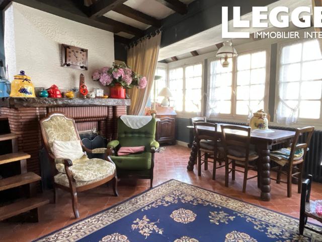 Charmante maison de village pyrénéenne avec 3 chambres, garage, jardin, prête pour une nouvelle vie