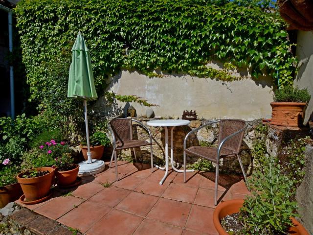 Charmante maison de village rénovée au cœur de Duras 101m² Duras