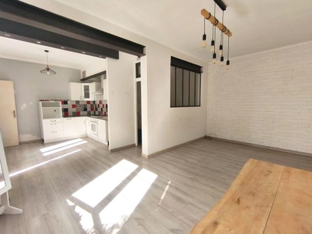 Charmante maison de ville au coeur de Marsillargues / Calme, extérieur et garage