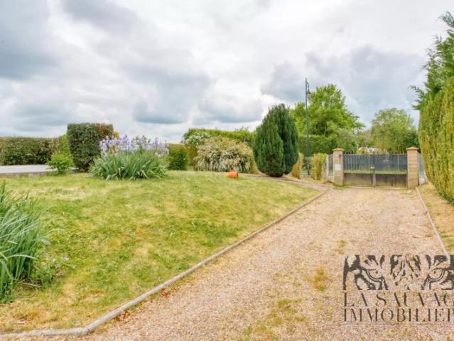 Charmante maison de ville de 150 m² avec jardin arboré de 1 500 m²