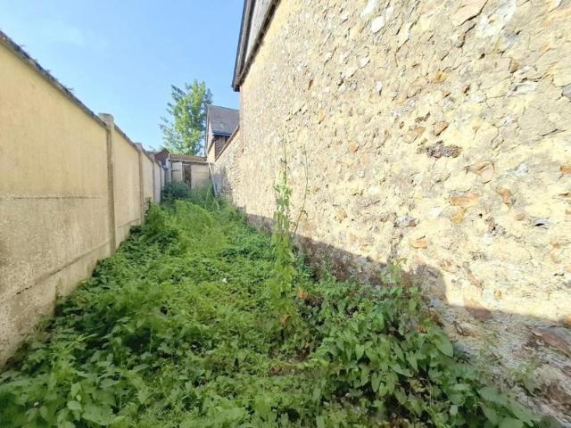 Charmante maison de ville de 67 m² avec courette