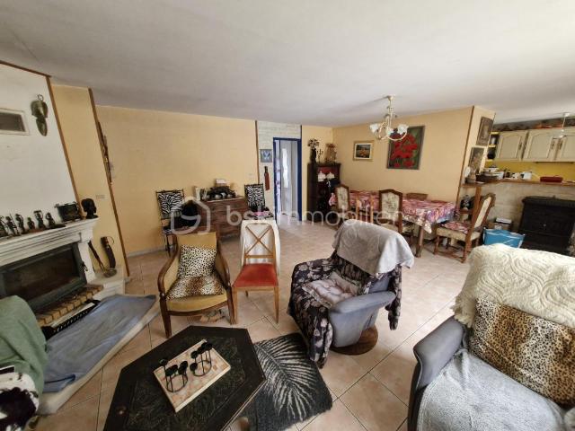 Charmante maison de 112m2 sur son terrain clos de 757m2 avec piscine dans un environnement calme à Saint Georges d'Oléron