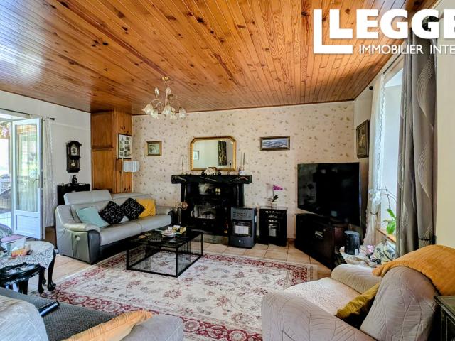 Charmante maison de 3 chambres avec jardin et dépendances près de Scrignac