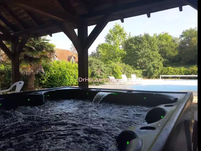 Gîte des Glycines Gîte 5 personnes avec piscine et jacuzzi
