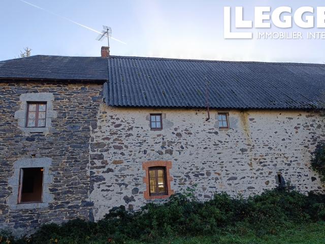 Charmante maison de 4 chambres avec grange et jardin, dans un hameau paisible à proximité des commodités