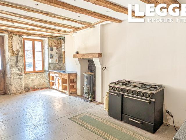 Maison à rénover au coeur d'Arnac La Poste