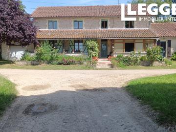 Charmante maison de 5 chambres, située dans un magnifique jardin avec verger, potager et vue sur la campagne