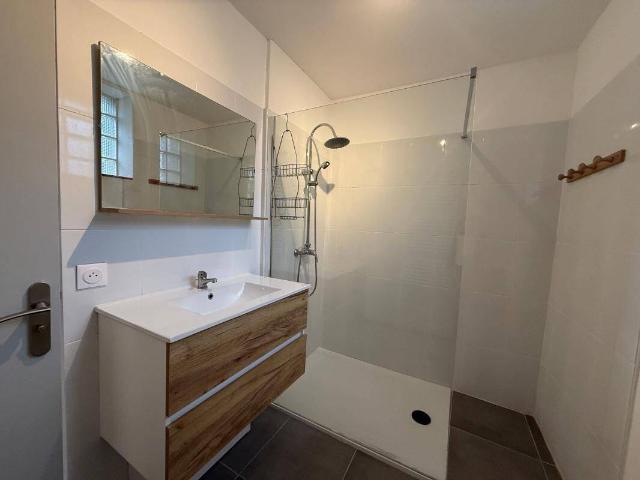 Charmante maison de 69m² à louer à Germignonville Lumineuse et