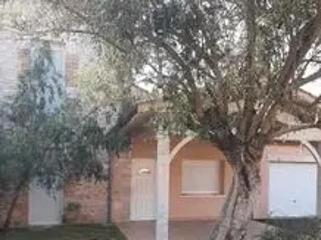 Charmante maison de 70 m² avec grand garage – résidence sécurisée