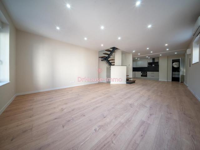 Charmante Maison de 98m2 de 4 pièces dont 2 chambres, avec un sous sol aménagé, à Riedisheim