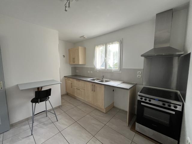 Charmante maison en duplex, T4 meublée, proche du centre vil