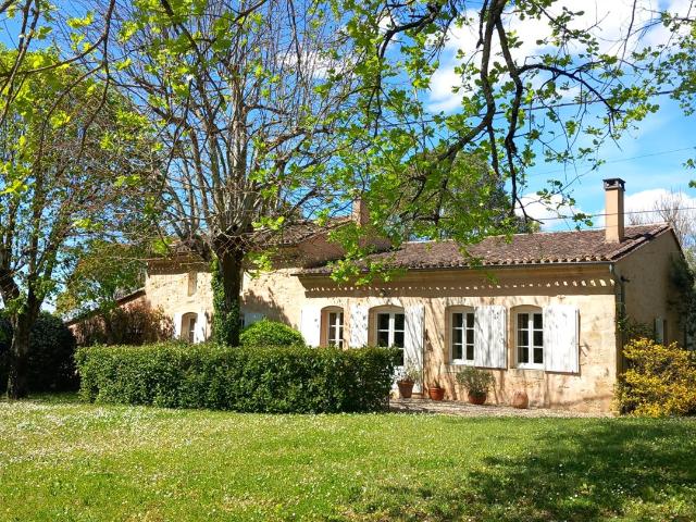 Charmante maison en pierre 178m² Bourg