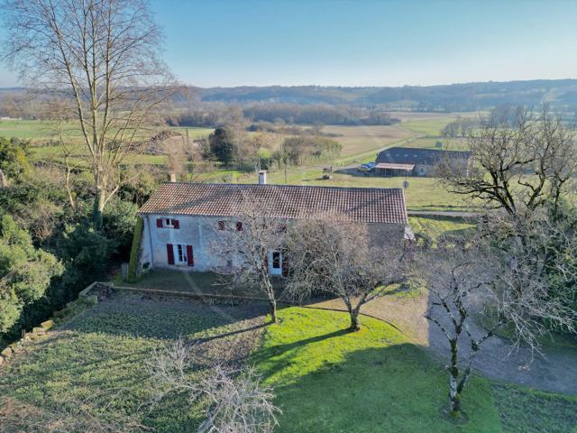 Charmante maison en pierre 237m² Monségur