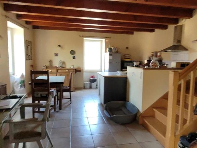 Charmante maison en pierre à Marminiac, 80 m²
