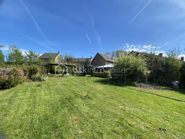 CHARMANTE MAISON EN PIERRE AU COEUR DU MORVAN DANS L'YONNE ET LIMITROPHE DE LA NIEVRE