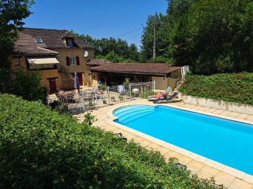 Charmante Maison En Pierre Avec Piscine 103m² Gourdon