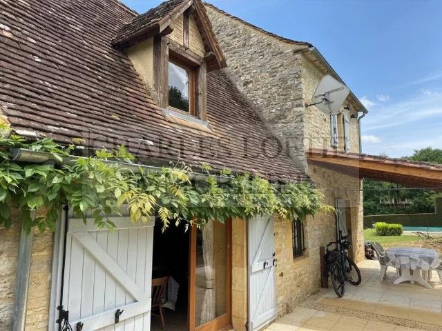 Charmante maison en pierre avec piscine, sur un terrain de 3. 81m² Cazals