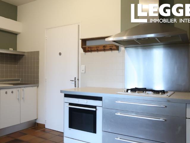 Charmante maison en pierre avec vue dégagée sur la campagne